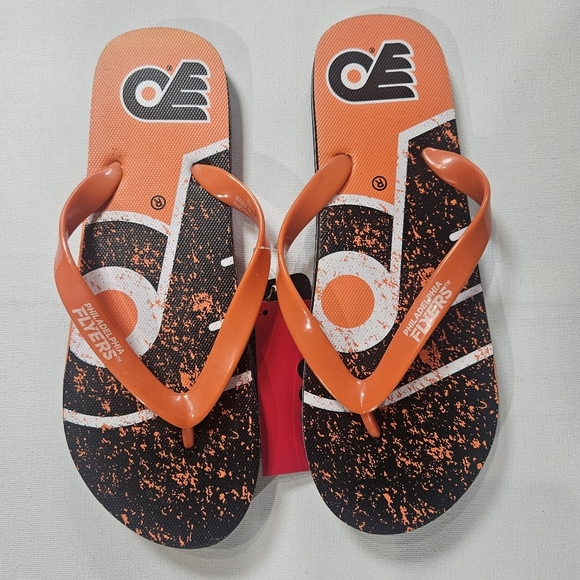 Foco Philadelphia Flyers Flip Flop Sandals Mens Medium Brown Orange NHL Official - Picture 1 of 8